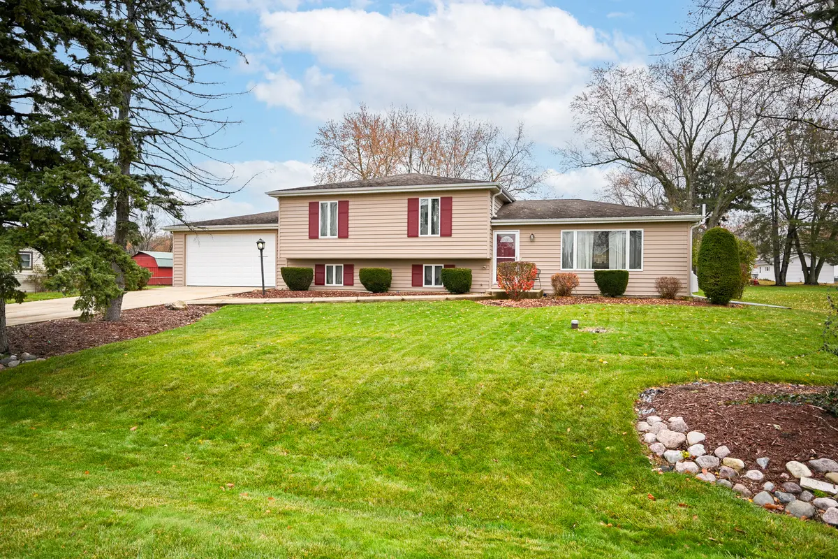 1N307 RICHARD AVE, Wheaton, IL 60188