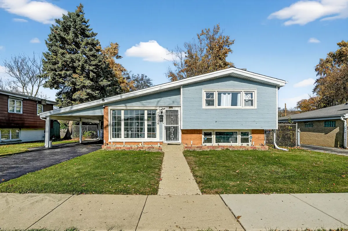 2126 David DR, Des Plaines, IL 60018