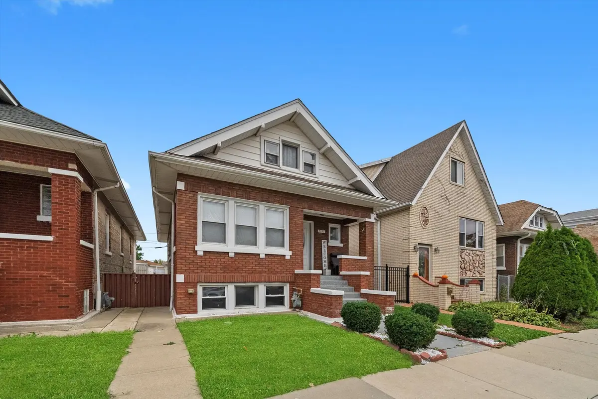 5837 W 16th ST, Cicero, IL 60804