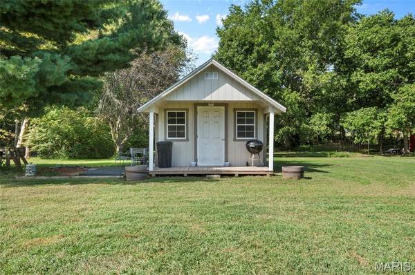 30 Lexington LN, Highland, IL 62249