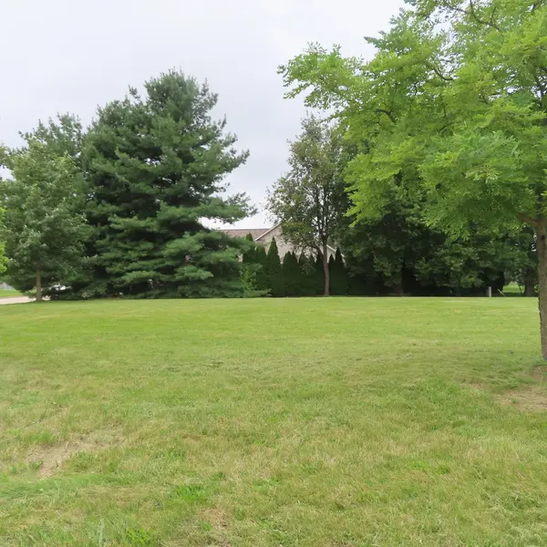 1925 S Stone Creek BLVD, Urbana, IL 61802