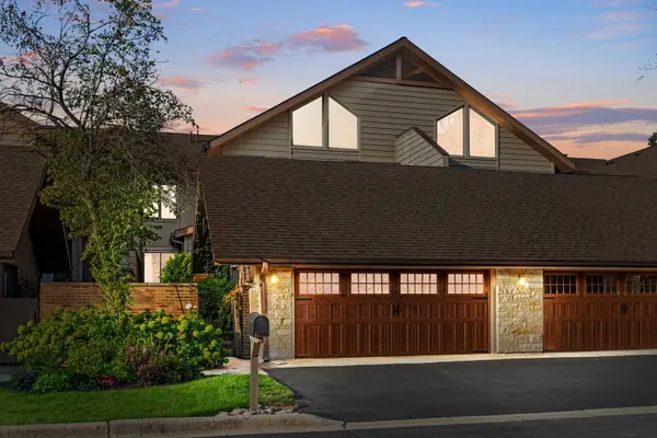 1204 Hawthorne LN, Hinsdale, IL 60521