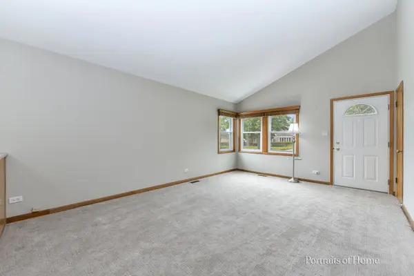 355 N Lincoln AVE, Villa Park, IL 60181