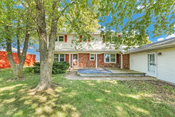 910 CR 2200 RD E, Sidney, IL 61877