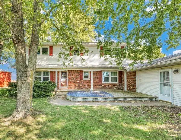 910 CR 2200 RD E, Sidney, IL 61877
