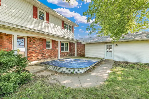 910 CR 2200 RD E, Sidney, IL 61877