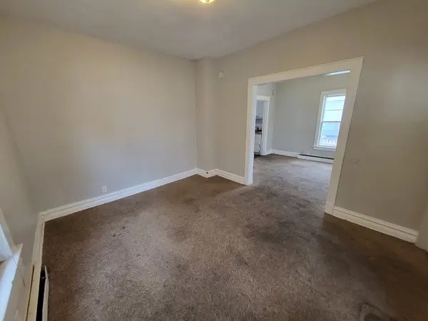 842 Wadsworth AVE, Waukegan, IL 60085