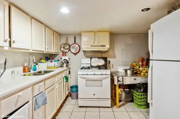 1745 W North Shore AVE, Chicago, IL 60626
