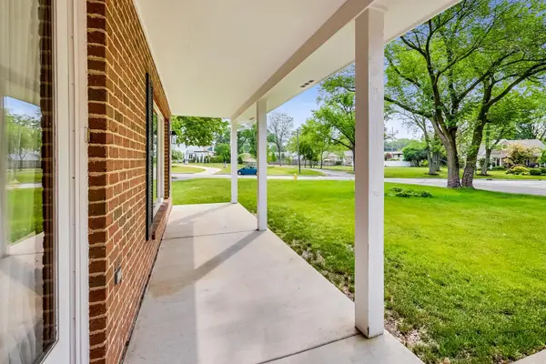 545 Minneola ST, Hinsdale, IL 60521