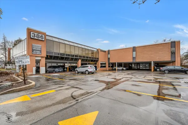386 N York ST, Elmhurst, IL 60126