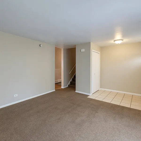 5660 Dover RD, Oak Forest, IL 60452