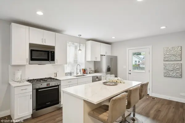 8022 S Euclid AVE, Chicago, IL 60617