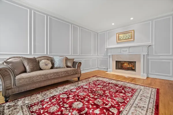 325 Williams ST, Roselle, IL 60172