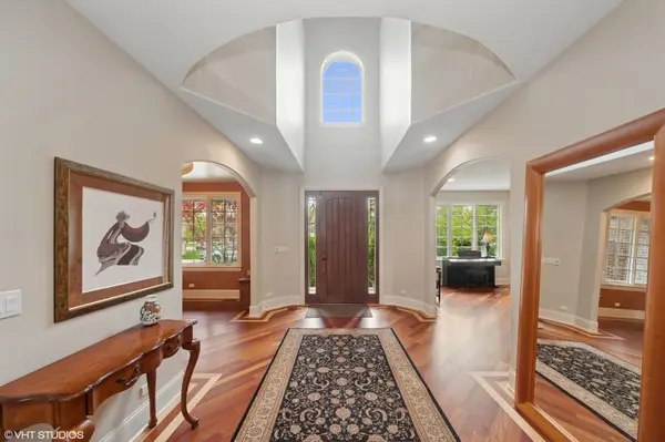 1138 Greentree AVE, Deerfield, IL 60015