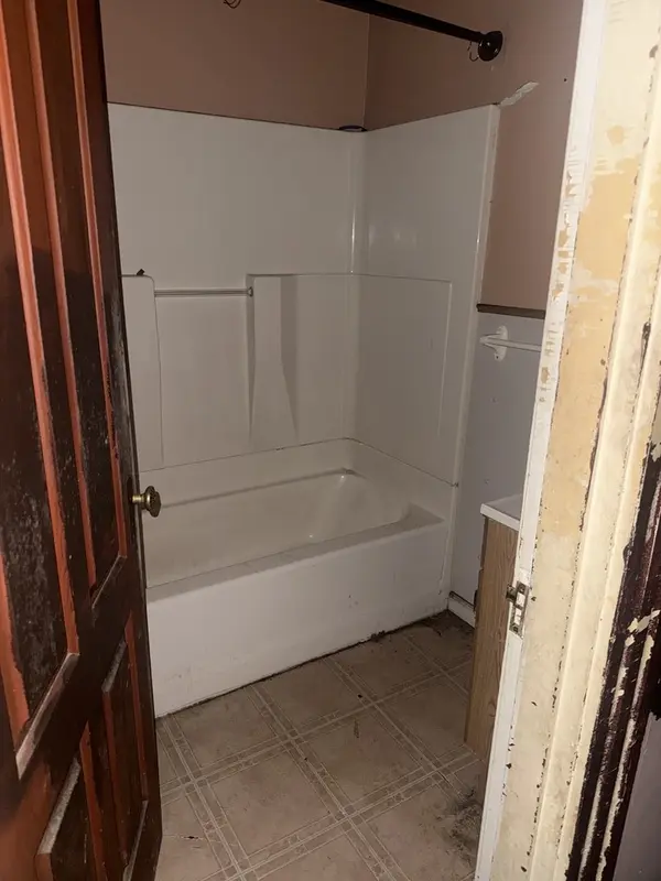 Address not disclosed, Windsor, IL 61957