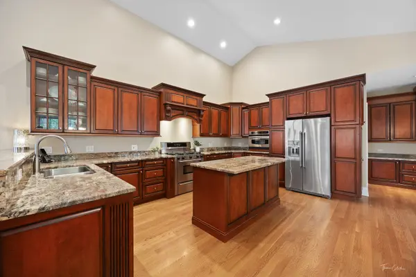 471 59th ST, Lisle, IL 60532