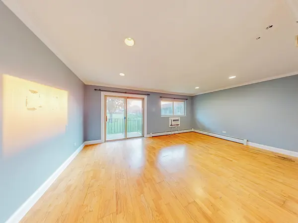 706 Marilyn AVE #206, Glendale Heights, IL 60139
