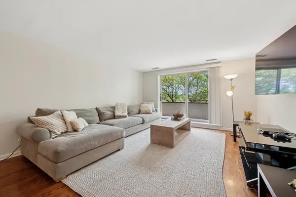 6400 N Cicero AVE #309, Lincolnwood, IL 60712