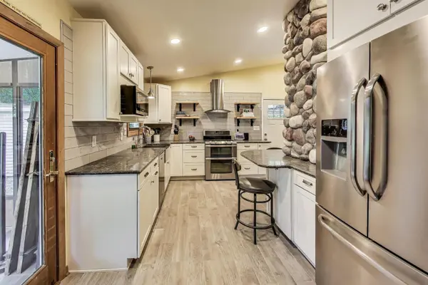 312 Douglas RD, Batavia, IL 60510