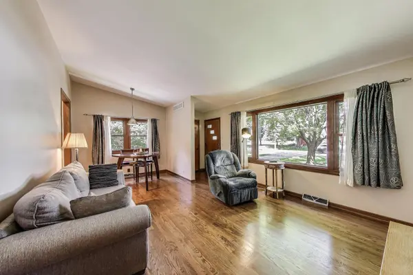 312 Douglas RD, Batavia, IL 60510