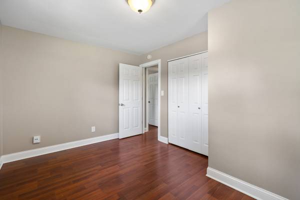 5902 Fox Lake RD, Mchenry, IL 60051