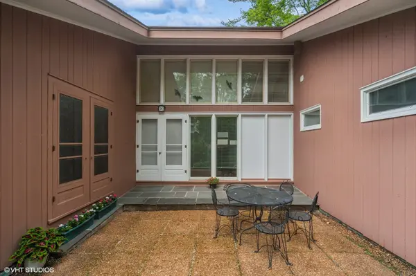 611 Hillside DR, Highland Park, IL 60035