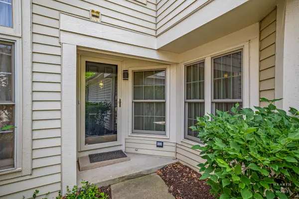 314 Spring Creek CIR, Schaumburg, IL 60173