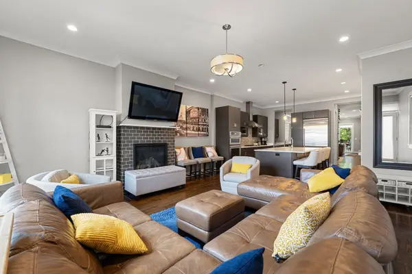 3541 N Sheffield AVE #1, Chicago, IL 60657