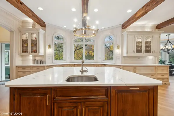 8S223 Derby DR, Naperville, IL 60540