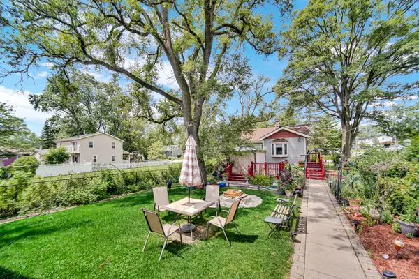 4001 N Washington ST, Westmont, IL 60559