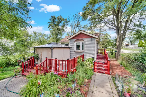 4001 N Washington ST, Westmont, IL 60559