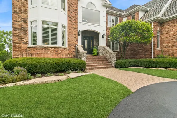 4589 Pamela CT, Long Grove, IL 60047