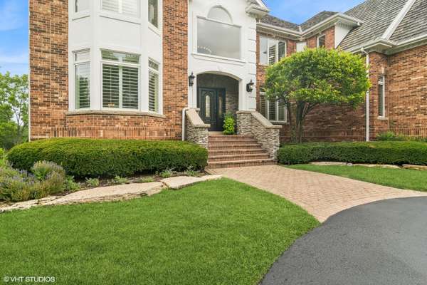 4589 Pamela CT, Long Grove, IL 60047