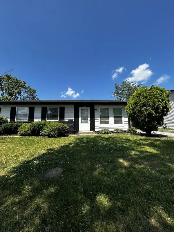 17304 Peach Grov AVE, Hazel Crest, IL 60429