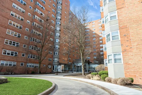 4960 N MARINE DR #512, Chicago, IL 60640