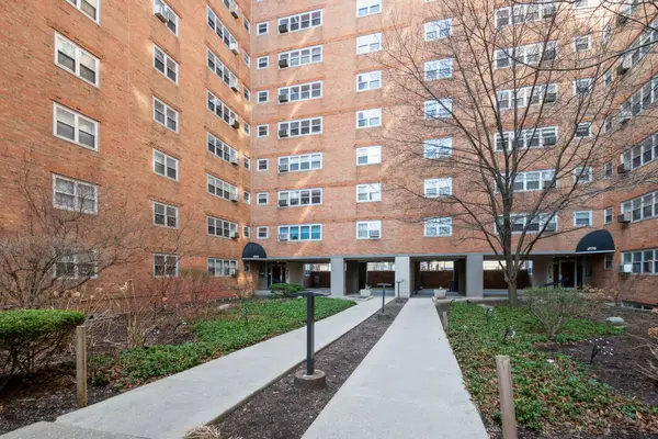 4960 N MARINE DR #512, Chicago, IL 60640