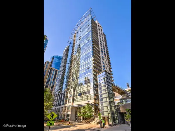 201 N WESTSHORE DR #605, Chicago, IL 60601