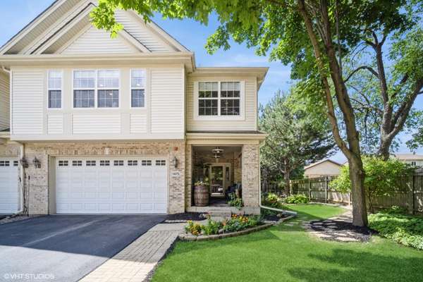1475 Ginger Woods CT #2-4, Wheeling, IL 60090