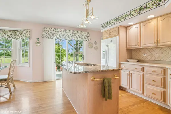 461 Park Barrington DR, Barrington, IL 60010