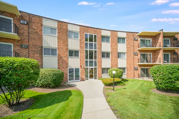 9716 S Karlov AVE S #307,  Oak Lawn,  IL 60453