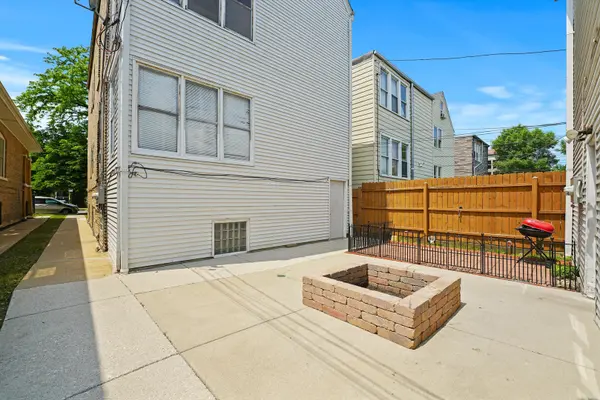2423 N Long AVE, Chicago, IL 60639