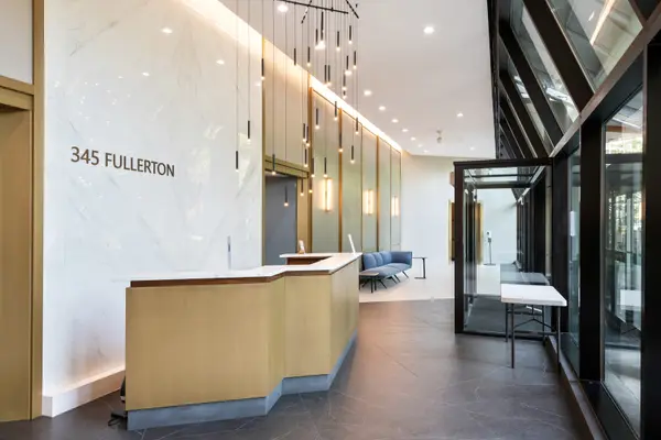 345 W Fullerton Pkwy #1706, Chicago, IL 60614