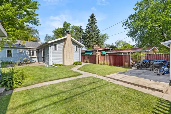 12107 Maple AVE, Blue Island, IL 60406