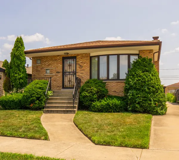 289 Saginaw AVE, Calumet City, IL 60409