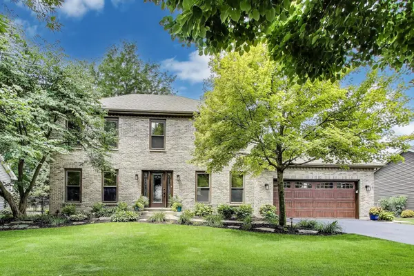 3919 Falcon DR, Naperville, IL 60564