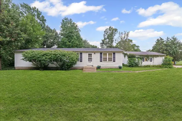 304 E North ST, Bellflower, IL 62174