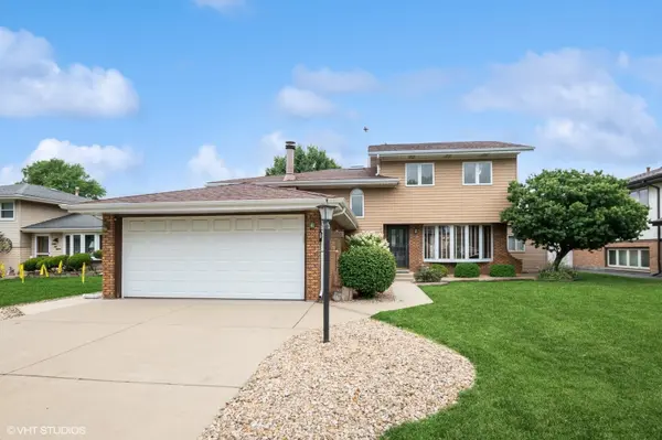 7812 W 81st ST, Bridgeview, IL 60455