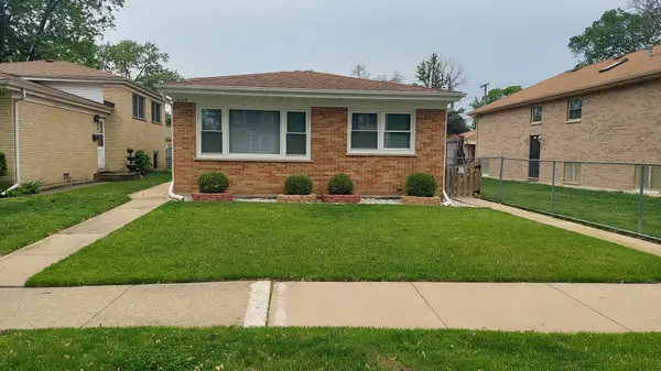 1668 S Cora ST, Des Plaines, IL 60018