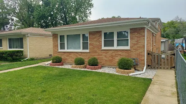 1668 S Cora ST, Des Plaines, IL 60018