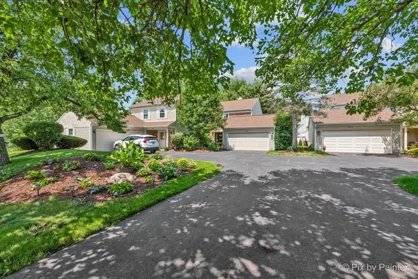 1085 Oswego RD, Naperville, IL 60540